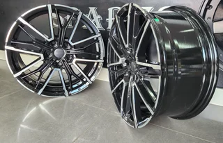 19 inch GT 280 black and silver mags for sale !!