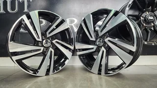 AV81 5 100 18 inch mags for sale !!