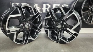 AV79 5 100 17 inch mags for sale !!