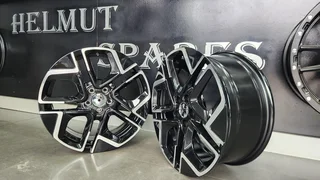 AV79 5 100 17 inch mags for sale !!