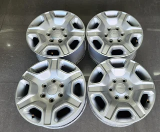 Ford Ranger XLT 17 INCH  mags for sale!!
