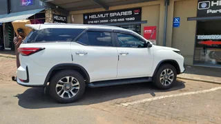 2025 Toyota Fortuna / Hilux Legend 55 18 inch grey mags for sale !!