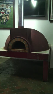 WOOD BURNING PIZZA OVENS