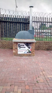 PIZZA OVENS WOOD BURNING