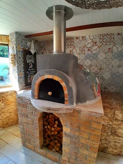 PIZZA OVENS WOOD BURNING