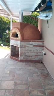 WOOD BURNING PIZZA OVENS