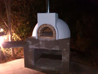 WOOD BURNING PIZZA OVENS