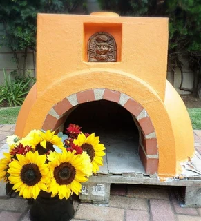 WOOD BURNING PIZZA OVENS