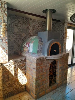 WOOD BURNING PIZZA OVEN