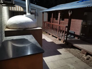 WOOD BURNING PIZZA OVENS