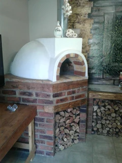 WOOD BURNING PIZZA OVENS