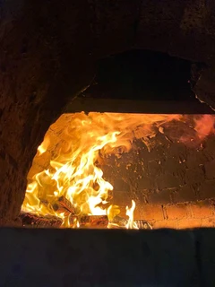 WOOD BURNING PIZZA OVENS