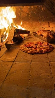WOOD BURNING PIZZA OVENS