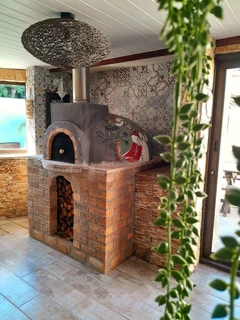 WOOD BURNING PIZZA OVEN