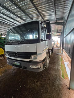 2007 Mercedes 1317 with mass sides dropside body truck