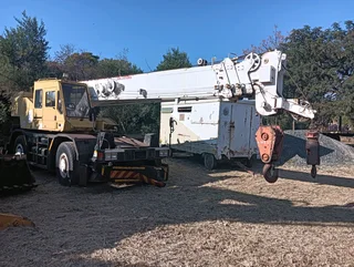 1995 Tadano TR-250Ex 25 ton Mobil crane.