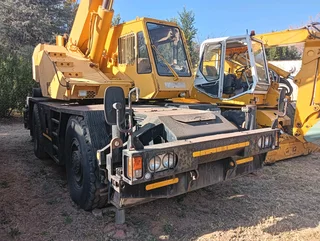 1999Tadano TR200M EX 20 ton mobil crane