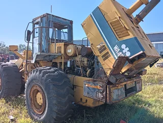 2007 Komatsu WA420 FEL(Broken rear diff)