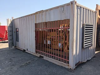 Cat 500kva/400kw Generator in 6m steel container
