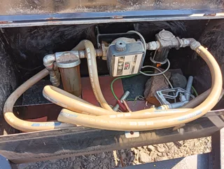 2000L Diesel bowser with pump(No papers)