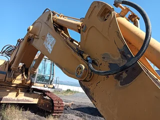 2000 Liebherr R974BHD 75 to excavator