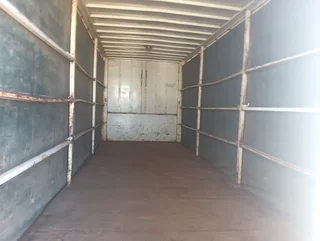 7.5m Curtain side body.