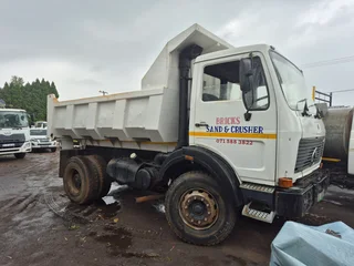 Mercedes 1928 6cub tipper truck.Ade407T