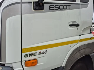 2021 Nissan GWE440 Escot double diff truck 6x4 hydraulics