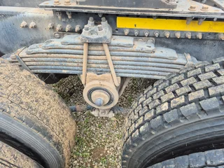 2021 Nissan GWE440 Escot double diff truck 6x4 hydraulics