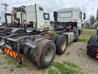2021 Nissan GWE440 Escot double diff truck 6x4 hydraulics