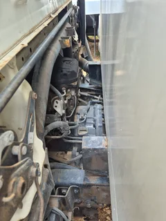 2015 Toyota Hino 915 with curtain side body truck (5 ton )