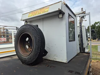 2012 Isuzu FTR700 crew cab crane and dropside body truck