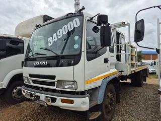 2012 Isuzu FTR700 crew cab crane and dropside body truck