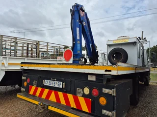 2012 Isuzu FTR700 crew cab crane and dropside body truck