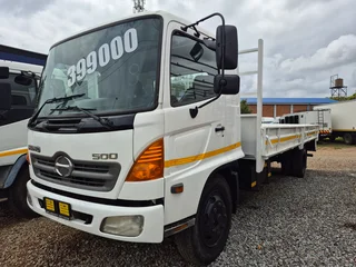 2008 Toyota Hino 12-215 with dropside body truck (8 ton)