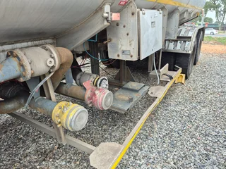 2007 28000L fuel tanker draw bar 4 axle draw bar trailer