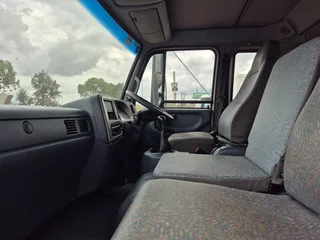 2016 Nissan UD 80 box body truck