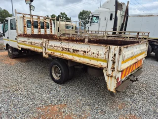 2013 Toyota Hino 815 auto double cab dropside body truck