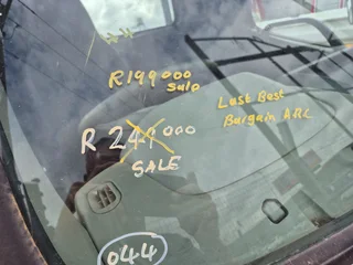 2005 Toyota Hino 611 with Flatdeck body truck