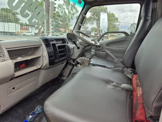 2005 Toyota Hino 611 with Flatdeck body truck