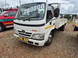 2015 Toyota Hino(Driving school)with dropside body truck