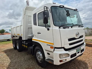 2013 Nissan UD 370 10cub tipper truck 6x4