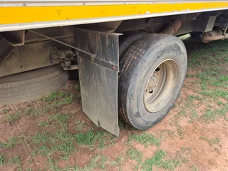 2015 Isuzu 850 Auto 8 ton fridge truck