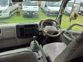2008 Toyota Hino personal carrier truck(4 ton)