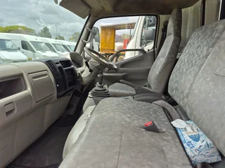 2008 Toyota Hino personal carrier truck(4 ton)