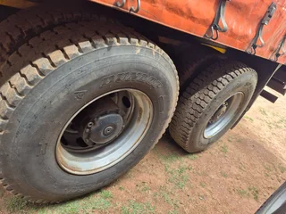 2015 Man CLA 26-280  double diff curtain side body truck  6x4