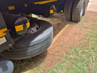 2015 Man CLA 26-280  double diff curtain side body truck  6x4