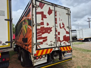 2015 Man CLA 26-280  double diff curtain side body truck  6x4