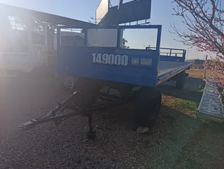 7m Flatdeck draw bar trailer (like new)