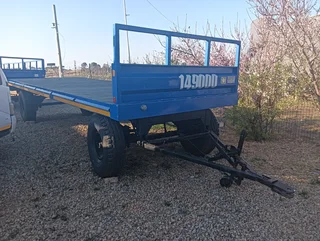 7m Flatdeck draw bar trailer (like new)